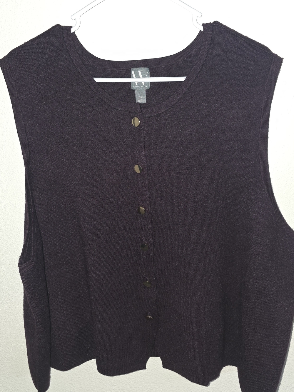 Worthington Sleeveless Button-Front Top in Deep Plum